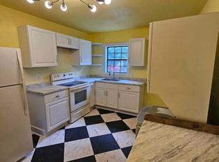 1006 Avenue I, Huntsville, TX 77320