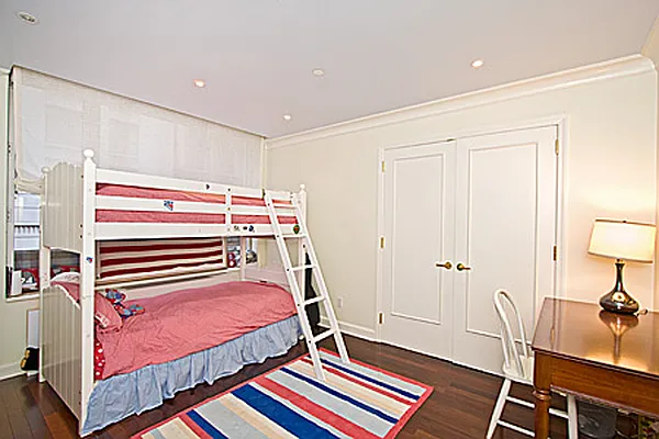 Sold by R New York | media 8