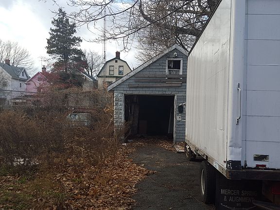 5th image of 57 Bruen Ave