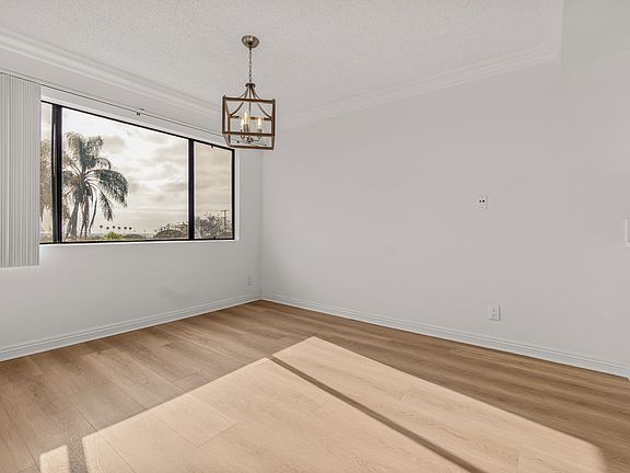 5th image of 1110 W 10th St APT 205