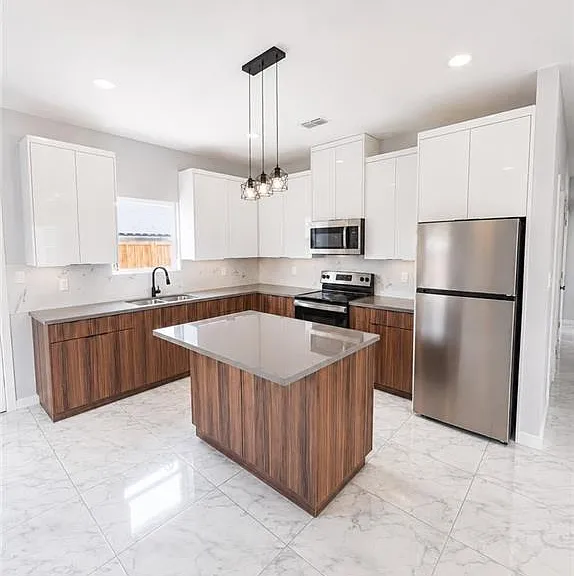 5704 Northwestern Ave #2 — Photo 4