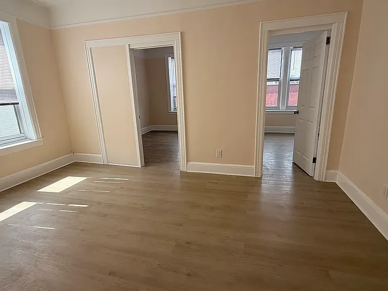 47-04 30th Ave #3R — Photo 3