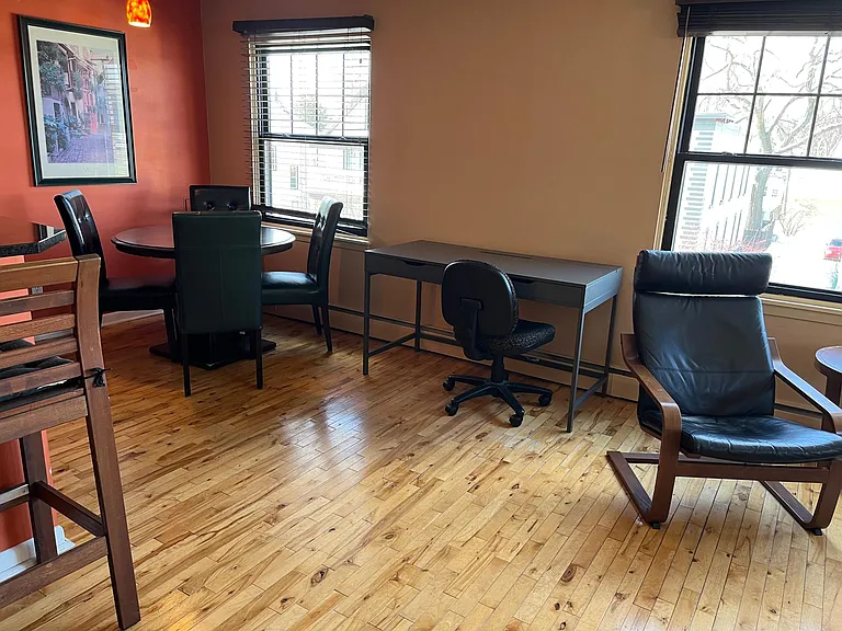 3019 Bryant Ave S #201 — Photo 6