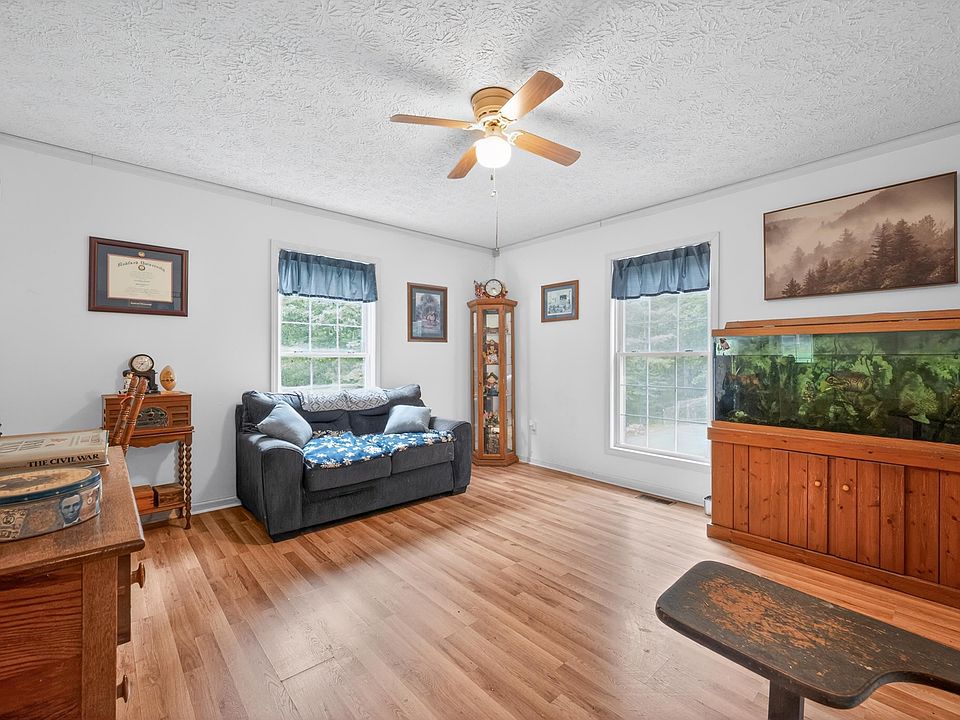 62nd image of 1313 Grinders Mill Rd
