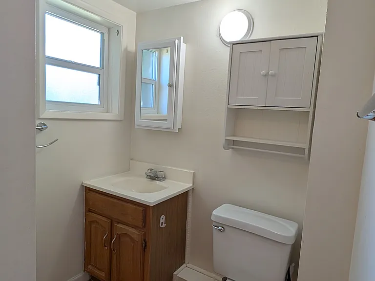 429 E Heroy Ave — Photo 13