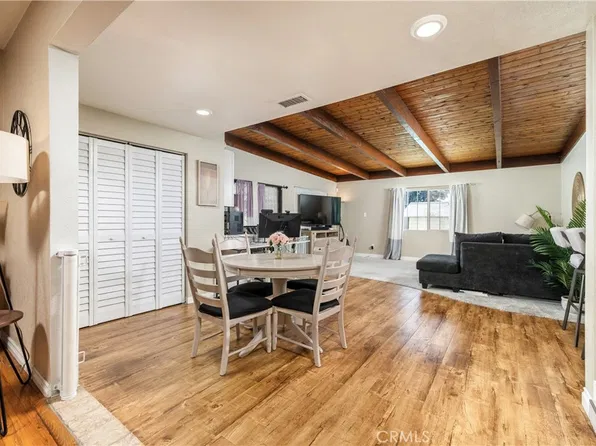 5595 Hawthorne St, Montclair, CA 91763
