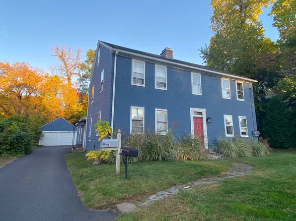 50-52 House St #1, Glastonbury, CT 06033