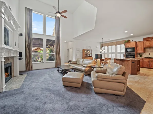 404 Creekside Dr, Murphy, TX 75094