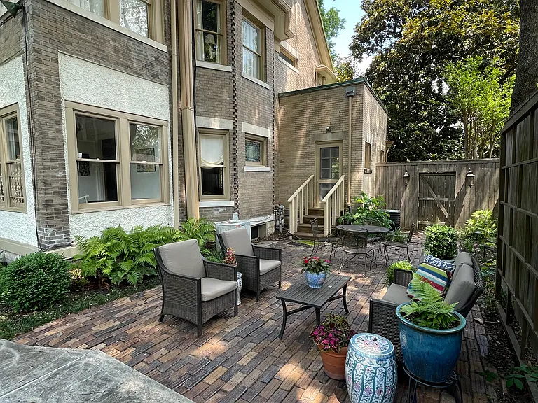 1835 Overton Park Ave — Photo 27