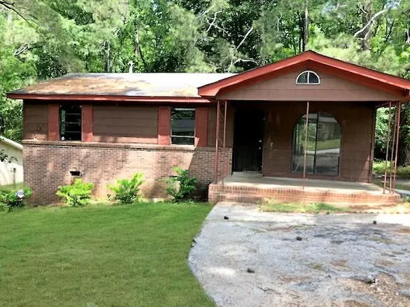 6154 Green Acres Dr SW, Covington, GA 30014