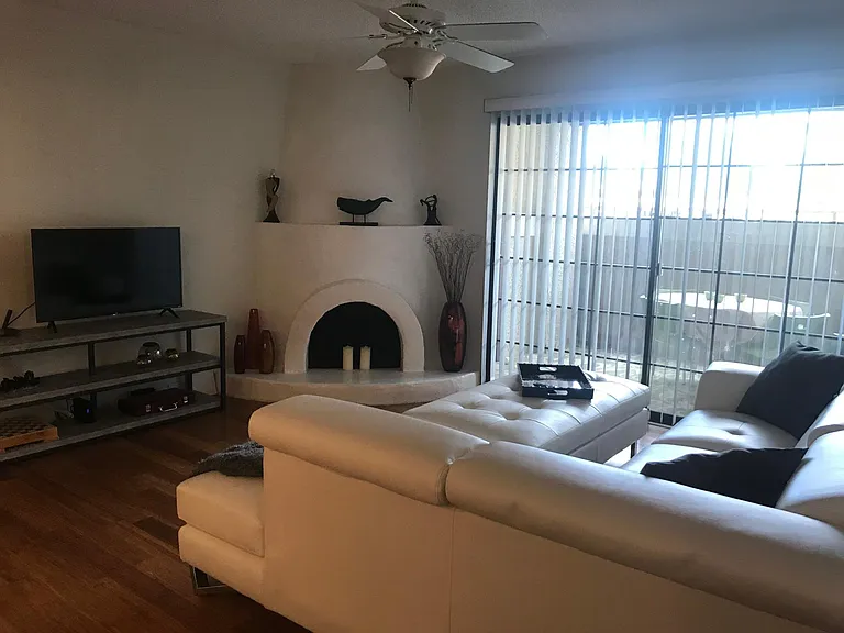 7557 N Dreamy Draw Dr — Photo 26