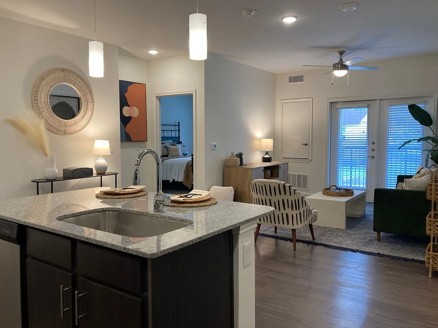 MedWest Apartments — Photo 2
