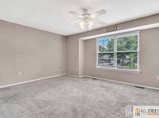 722 Darlington Dr, Old Bridge, NJ 08857