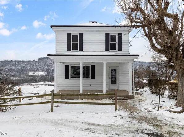 900 N 6th St, Martins Ferry, OH 43935