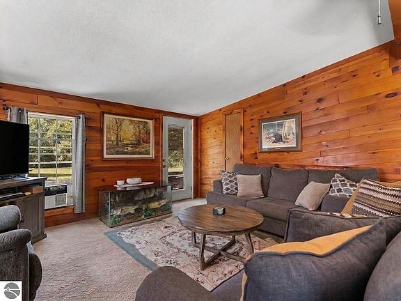 2nd image of 8645 Rahe Rd
