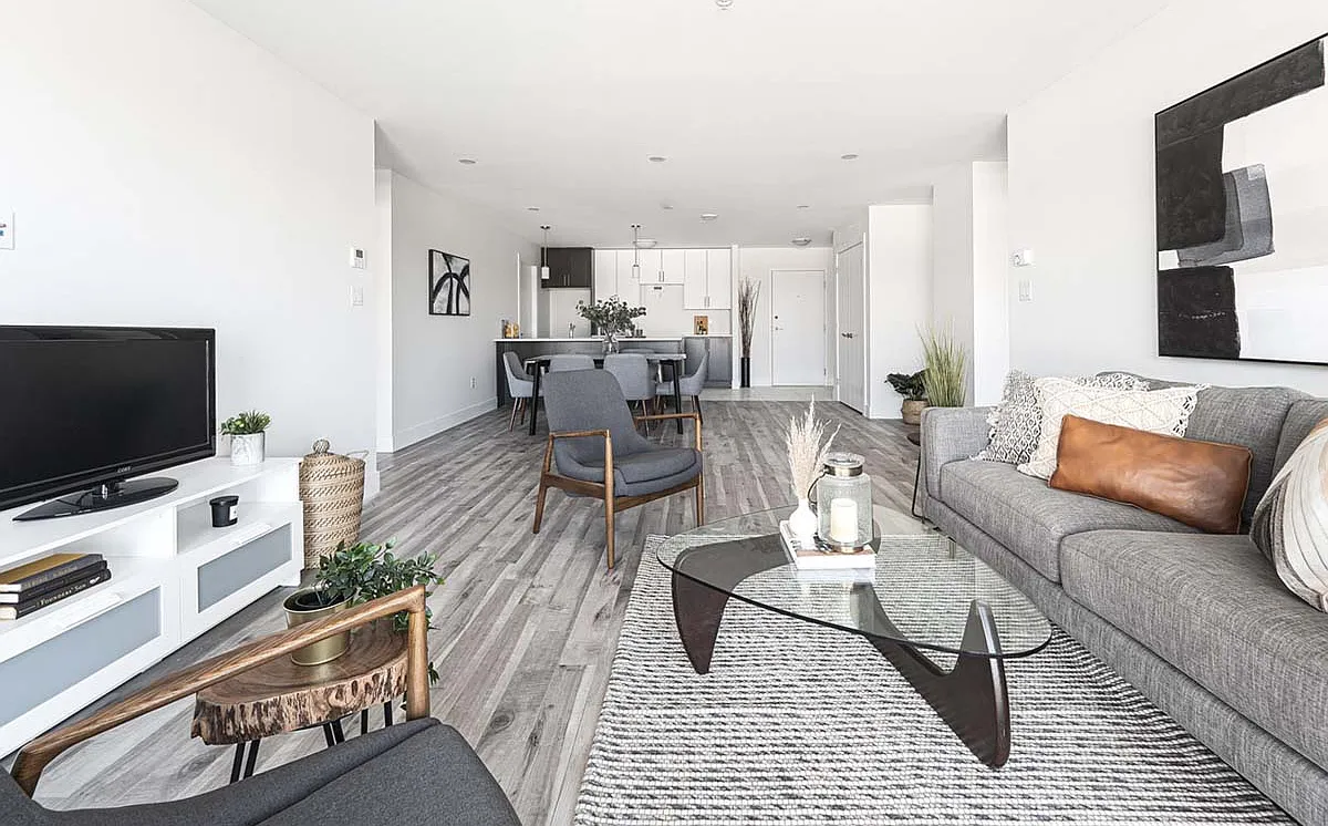 The Sterling Bedford Apartments — Photo 3