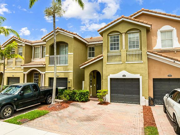 2nd image of 1486 SE 25th Avenue
