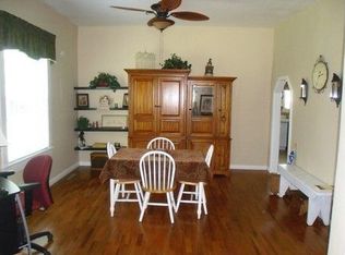 1020 8th St, Monett, MO 65708