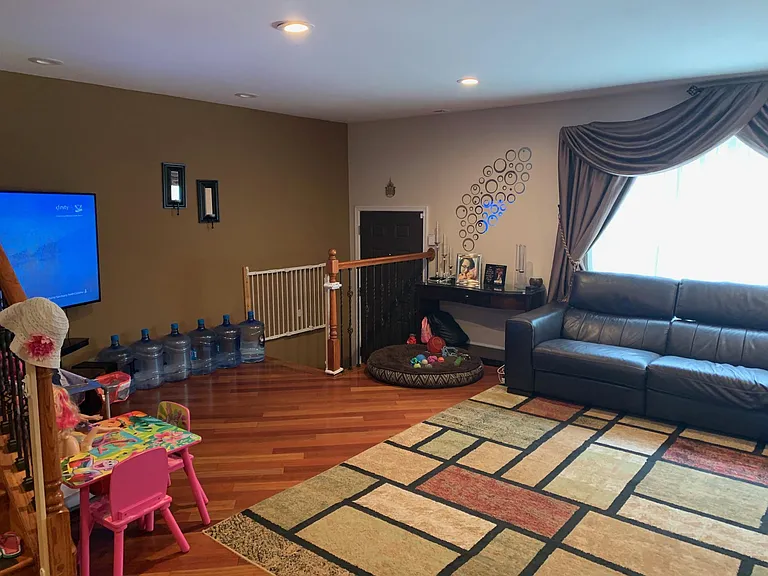 3188 Burnley Pl — Photo 4