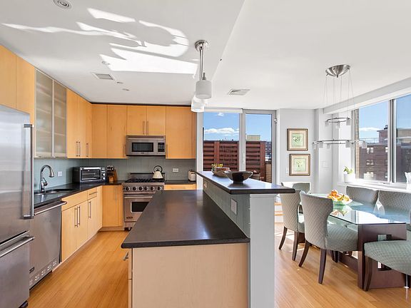 5th image of 40 W 116th St APT B1102