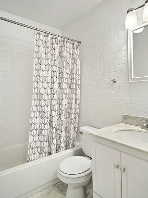 Sold by Sotheby's International Realty | media 14