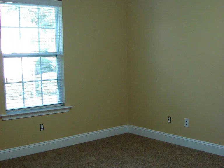 271 Millcrest Dr — Photo 15
