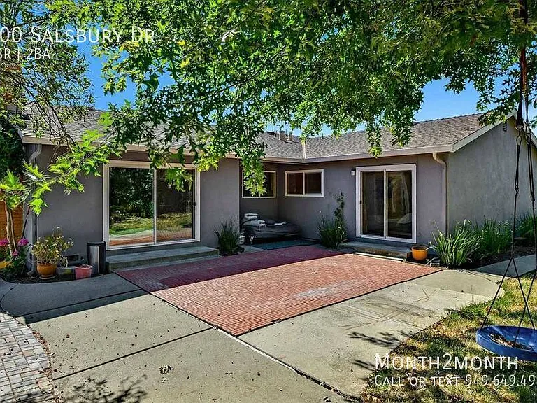 300 Salsbury Dr — Photo 28