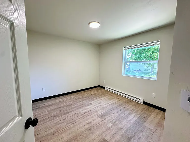 1201-1203 Atrium Ct — Photo 23