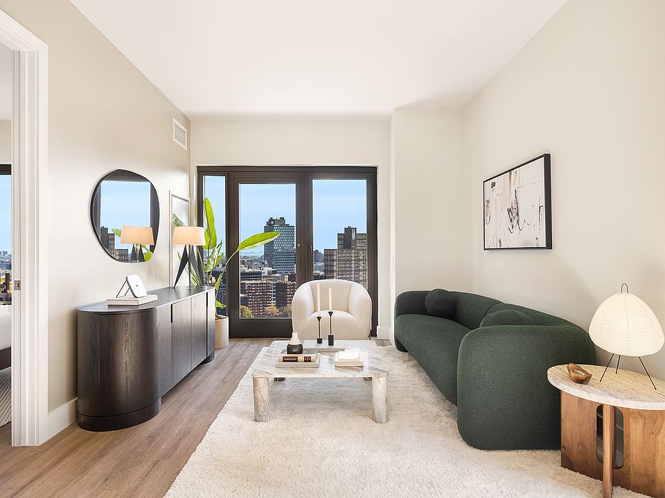 1st image of 19 Rockwell Pl #7E