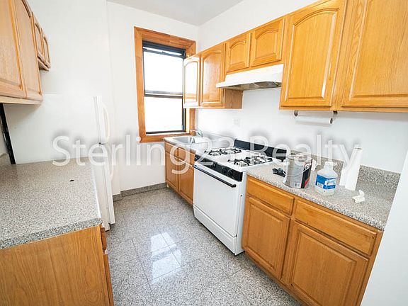 3rd image of 42-04 30th Ave #3R