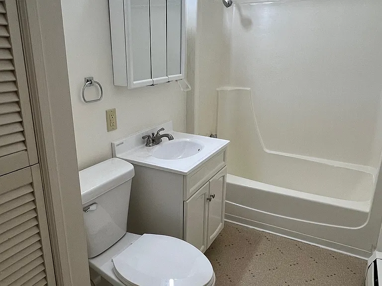 803 Lincoln Ave #6 — Photo 7