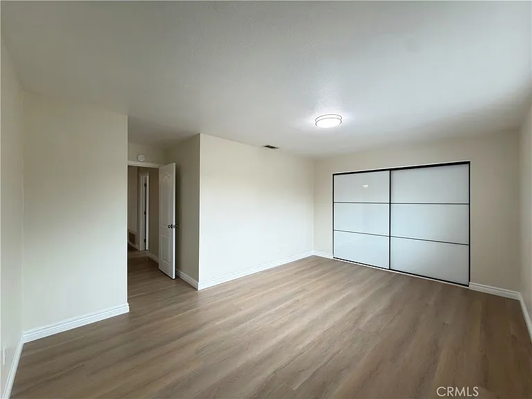 7689 Cornel Ct — Photo 19