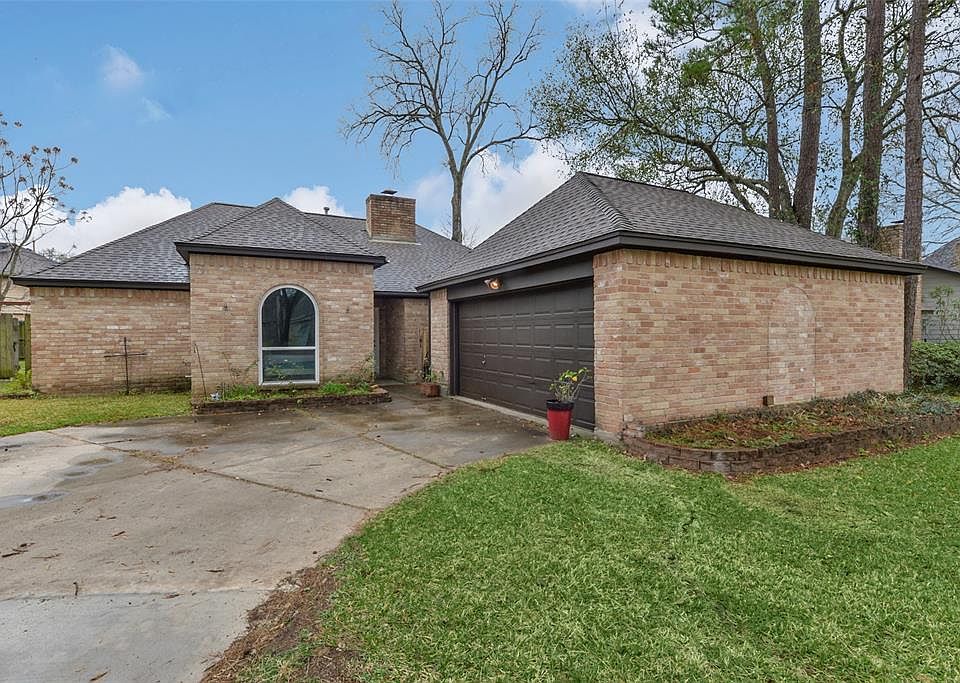 1st image of 22915 River Birch Dr