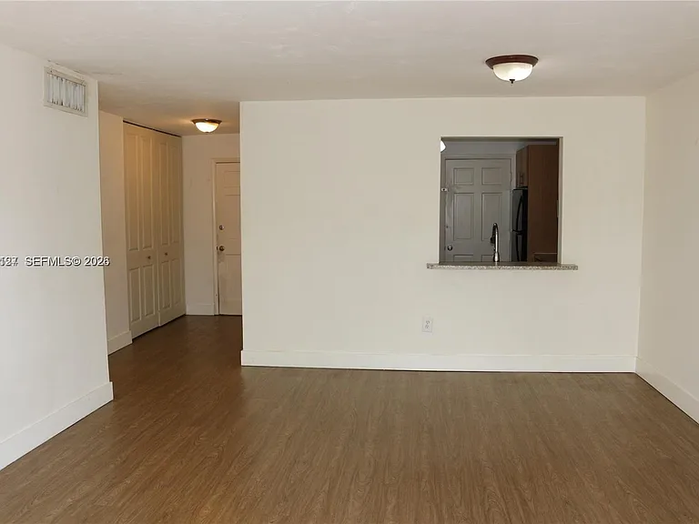9611 SW 77th Ave #306A — Photo 11
