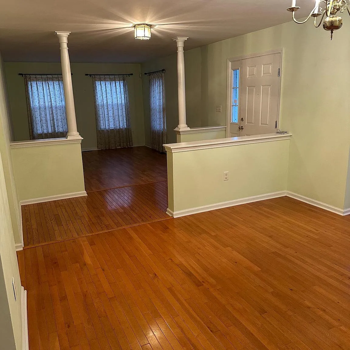 3 bed, 2.5 bath, 2003 sqft, $3,800 — Photo 4