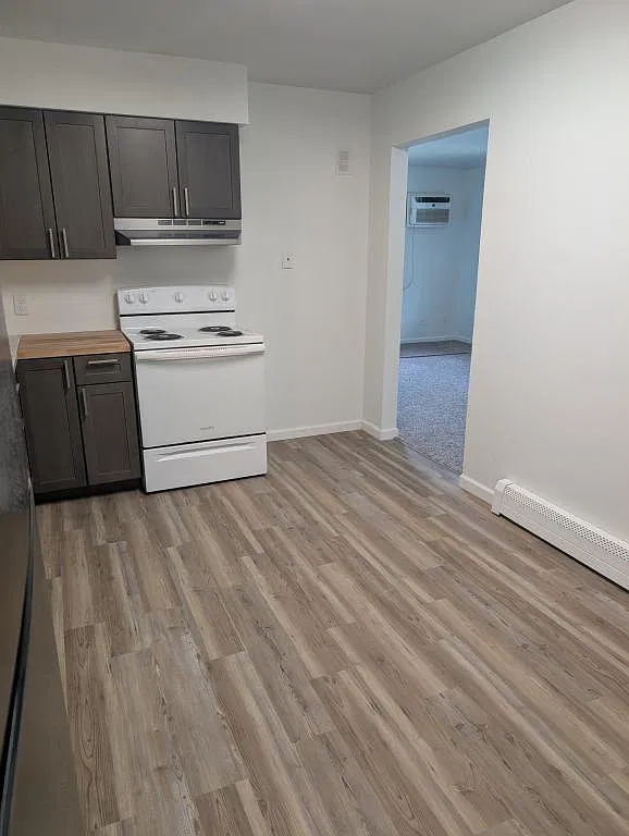 1826 Sunnyside Dr. Apt. 8 — Photo 4