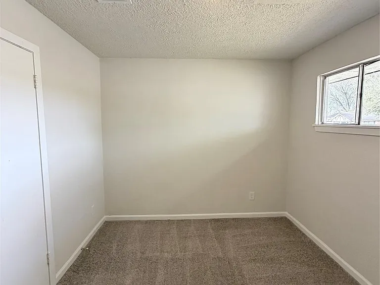 4103 Goulburn Dr — Photo 18