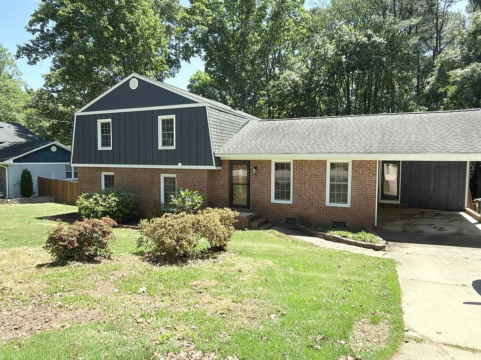 1st image of 610 SE Maynard Rd