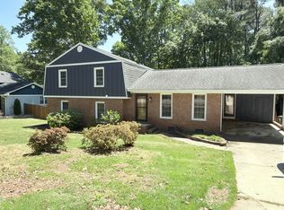 610 SE Maynard Rd, Cary, NC 27511