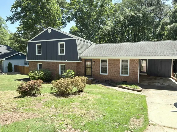 610 SE Maynard Rd, Cary, NC 27511