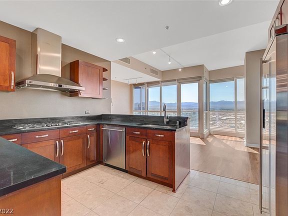 5th image of 4575 Dean Martin Dr Unit 3012