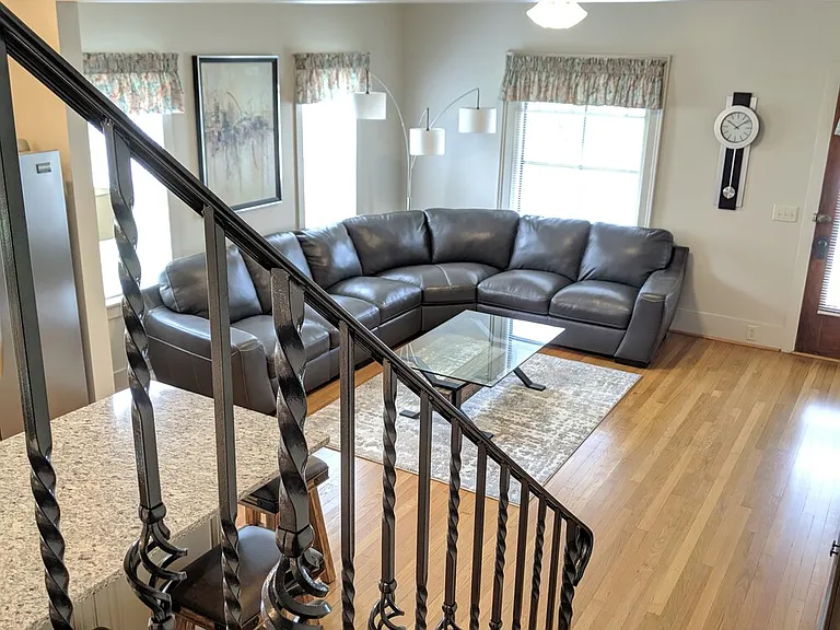 23-25 Maple Ave #2 — Photo 5