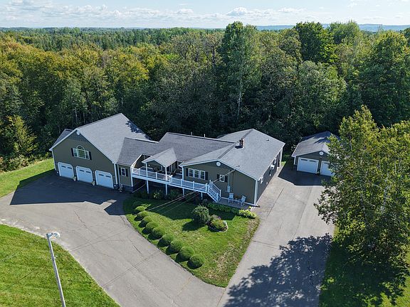 4th image of 9 Callaghan Road