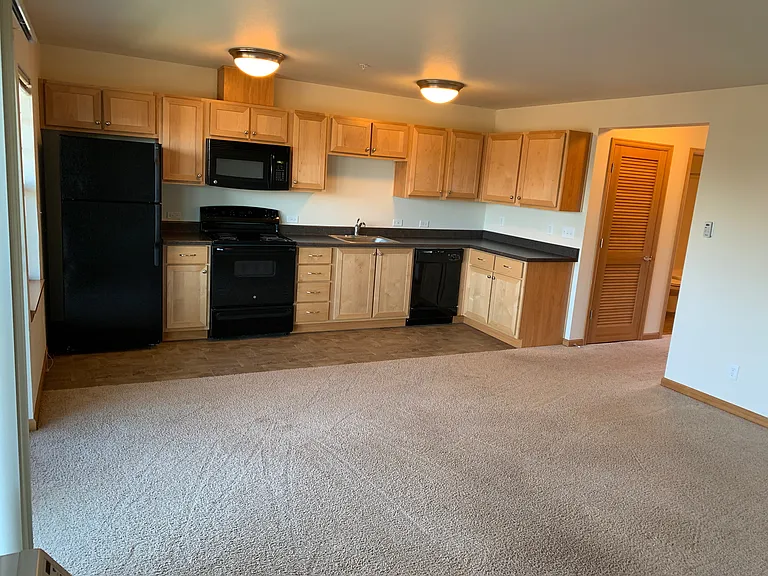 3745 SW Water Ave #203 — Photo 12
