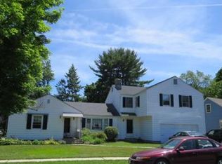 10 George St, Holyoke, MA 01040