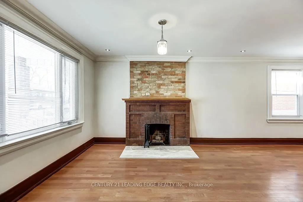 3 bed, $2,950 — Photo 3