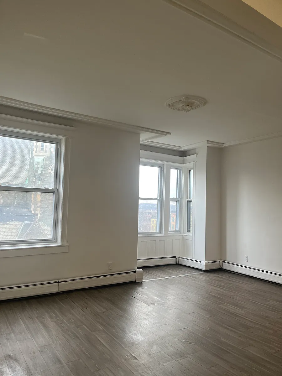 Building Photo - 9 Saint Josephs Ter #2A