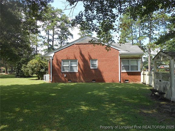4th image of 2405 N Kenan Ave