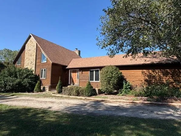 1322 14th Rd, Burlington, KS 66839