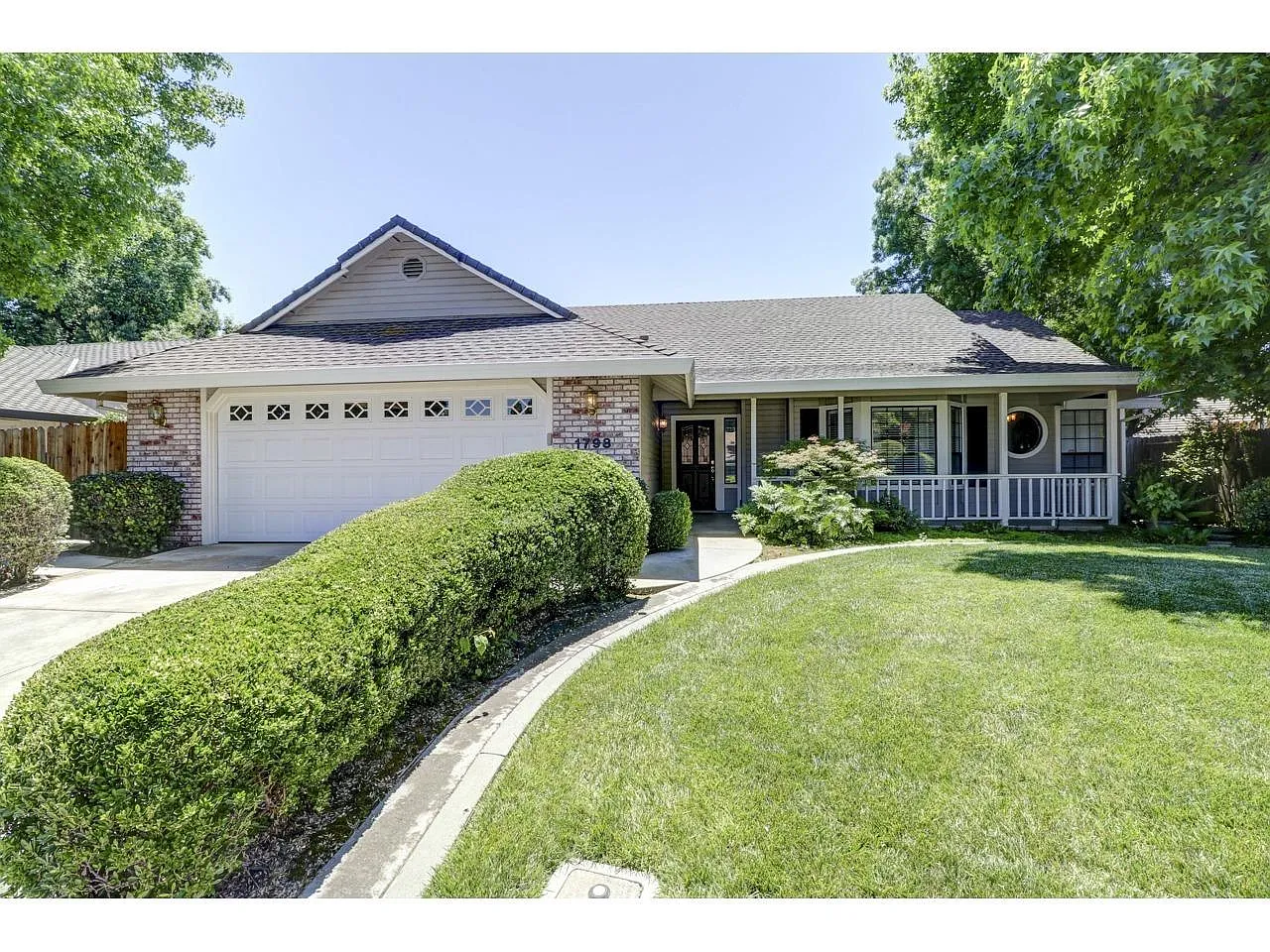 1798 Corsica Dr photo 1